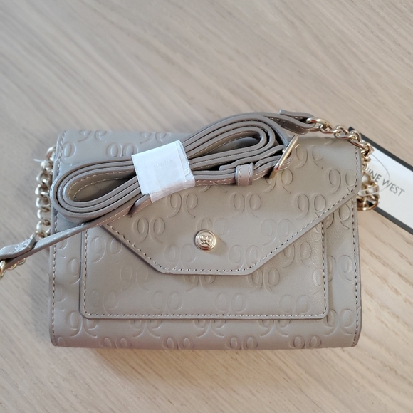 NINE WEST Crossbody - Picture 2 of 6